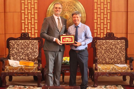 Lãnh đạo tỉnh Quảng Nam tiếp xã giao Đại sứ đặc mệnh toàn quyền Cộng hòa Pháp tại Việt Nam