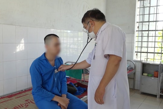 Thành lập Hội đồng, Tổ giúp việc lựa chọn cấu hình máy móc, thiết bị y tế có giá trị lớn