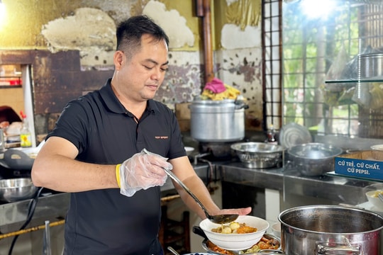 Người "gánh" món Quảng vào Nam