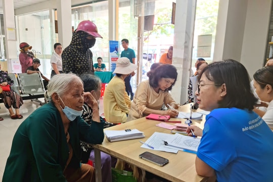 Bảo hiểm xã hội Quảng Nam kịp thời chi trả lương hưu theo mức mới