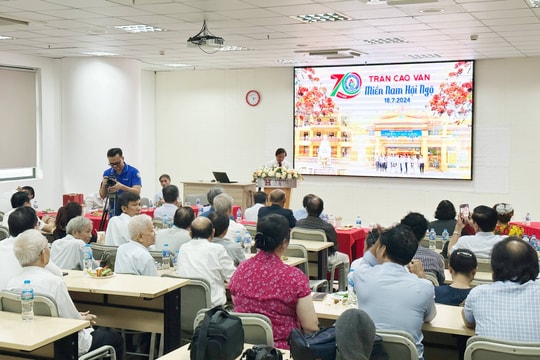 Gặp mặt cựu cán bộ, giáo viên, học sinh Trường THPT Trần Cao Vân (Tam Kỳ) tại TP.Hồ Chí Minh