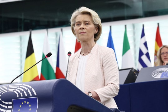 Bà Ursula von der Leyen tái đắc cử Chủ tịch EC