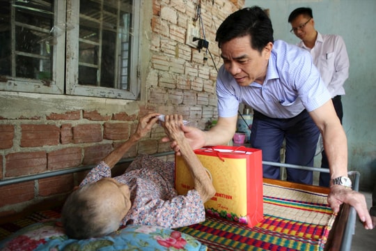 Chủ tịch UBND tỉnh Quảng Nam - Lê Văn Dũng: "Tri ân những người có công với cách mạng là nghĩa cử cao đẹp, thể hiện đạo lý uống nước nhớ nguồn"