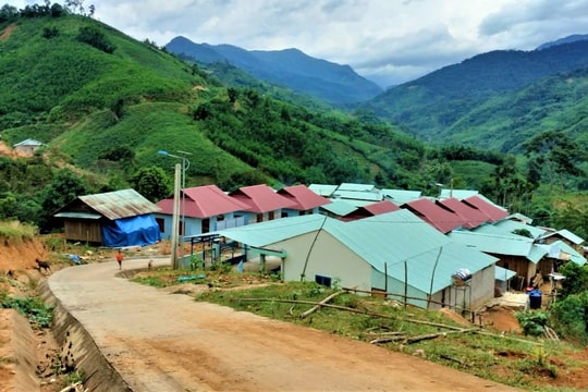 Gia hạn thời gian thực hiện gói thầu xây lắp khu tái định cư tại Trà Mai