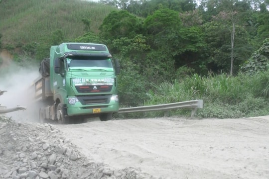 Đại biểu Quốc hội tỉnh Quảng Nam kiến nghị sớm đầu tư quốc lộ 14D và mở rộng quốc lộ 1A