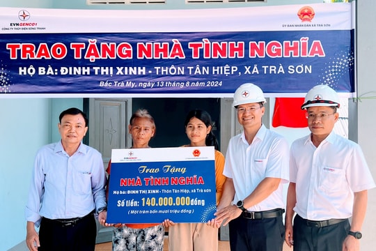 ‏Công ty Thủy điện Sông Tranh bàn giao 2 nhà ở cho người dân Bắc Trà My ‏