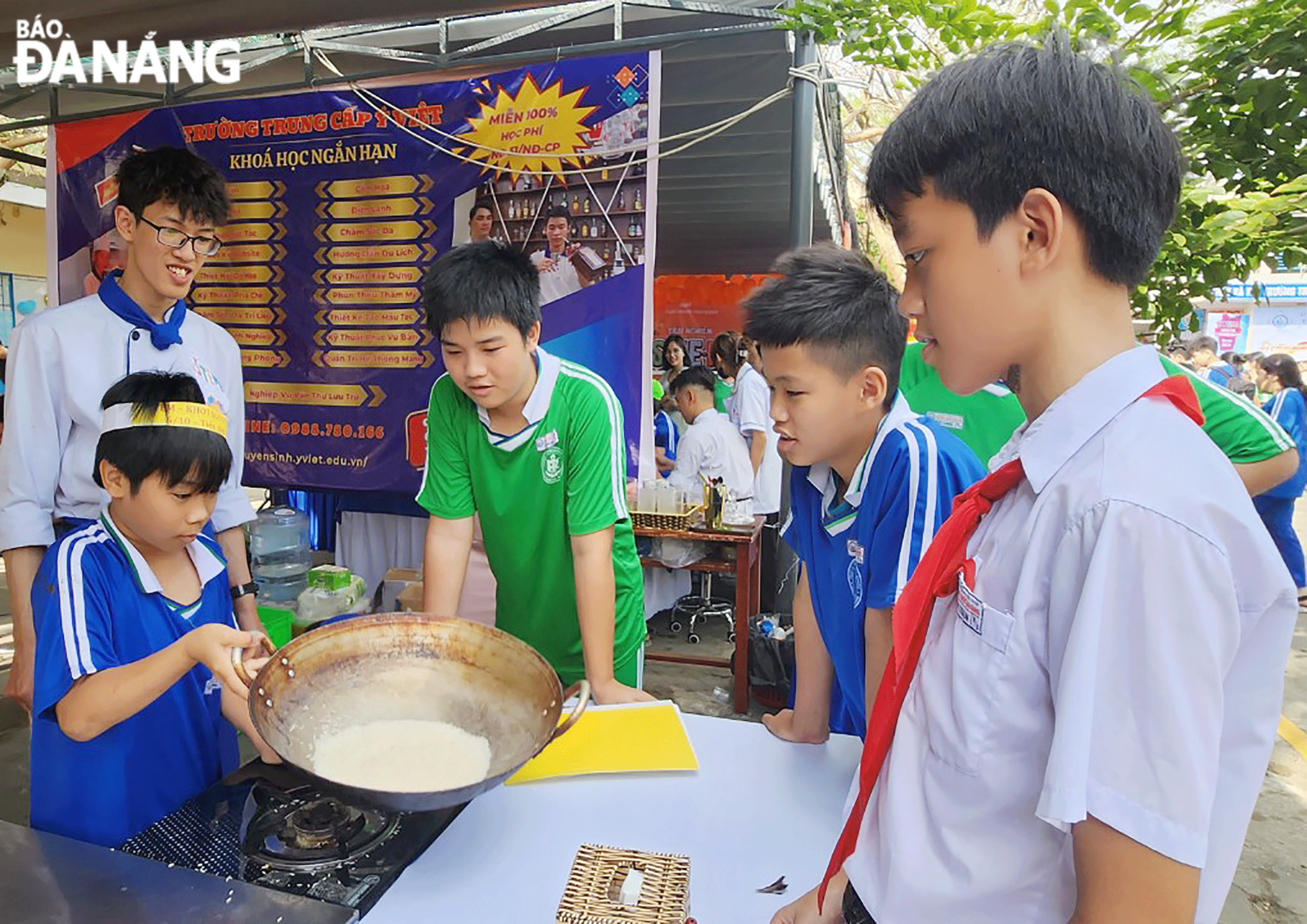 Học sinh trượt lớp 10 công lập - Cánh cửa nào cho em? Bài cuối: Cần giải pháp đồng bộ để phân luồng hiệu quả