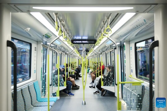 Sydney mở tuyến tàu điện ngầm không người lái mới