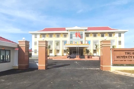 Ái Nghĩa phấn đấu sớm nâng chuẩn đô thị