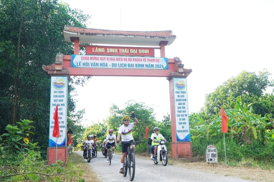 Hơn 500 vận động viên diễu hành xe đạp quảng bá du lịch Đại Bình