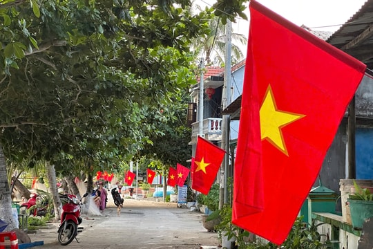 Xây dựng “Tuyến đường cờ Tổ quốc” ở Cù Lao Chàm