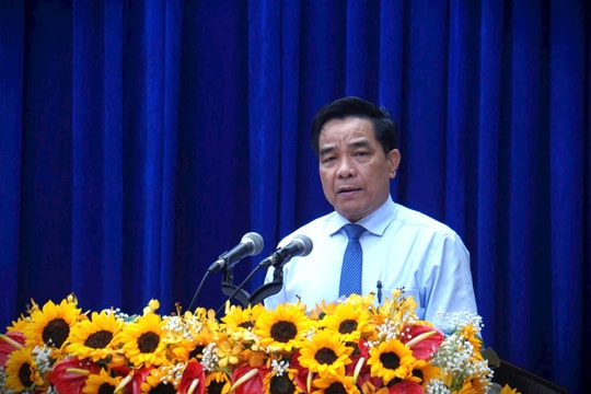 Chủ tịch UBND tỉnh Quảng Nam - Lê Văn Dũng: “Đẩy mạnh phong trào thi đua toàn diện, phát huy sức mạnh con người Quảng Nam”