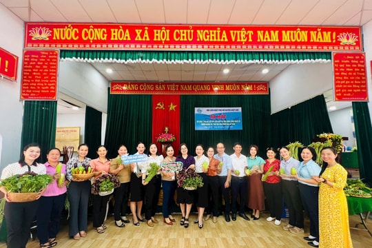 Phụ nữ Hiệp Đức ra mắt mô hình liên kết sản xuất và tiêu thụ rau an toàn