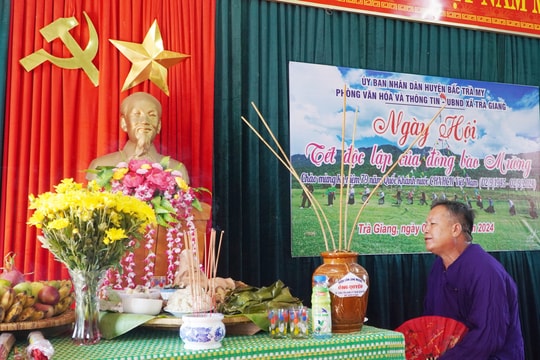 Làng Mường ở Bắc Trà My rộn ràng đón Tết độc lập