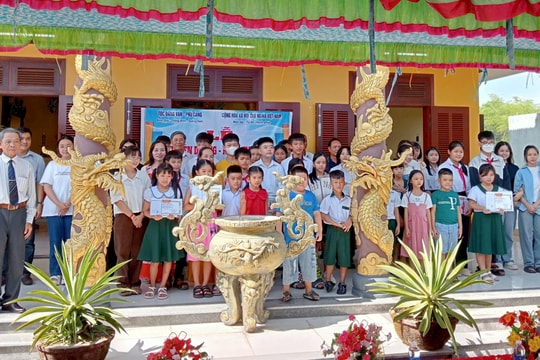 Thăng Bình: Tộc Đặng Văn khen thưởng 106 học sinh xuất sắc