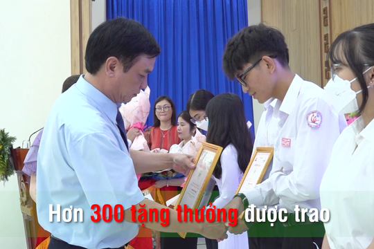 Ngày 6/9/2024, trao thưởng Quỹ ươm mầm tài năng đất Quảng