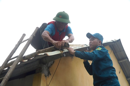 Hội Chữ thập đỏ thành phố Đà Nẵng thông tin danh sách tình nguyện viên hỗ trợ mưa lũ