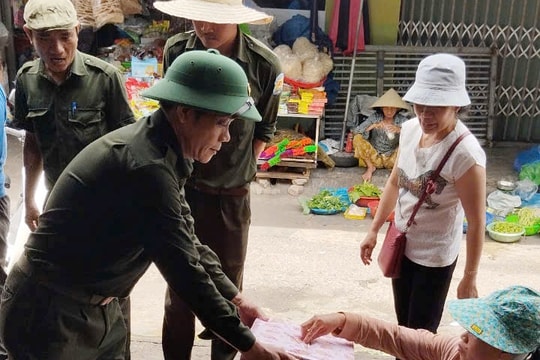 Tiểu thương Tam Kỳ ủng hộ hơn 35 triệu đồng chia sẻ khó khăn với các tỉnh phía Bắc bị thiệt hại do bão số 3