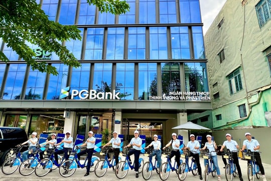 PGBank roadshow tưng bừng trên đường phố Đà Nẵng, chào đón sự kiện Khai trương trụ sở mới