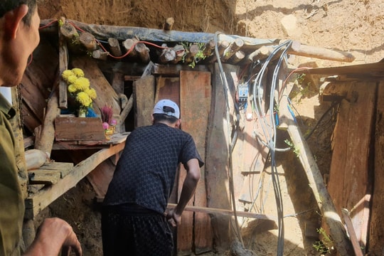 Nghi vấn làm vàng trái phép bên trong núi Đá Ngựa