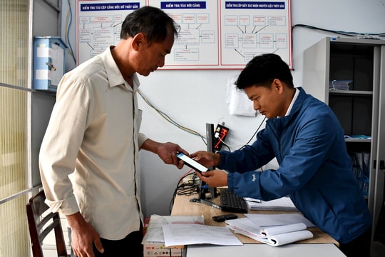 Núi Thành chung tay chống IUU