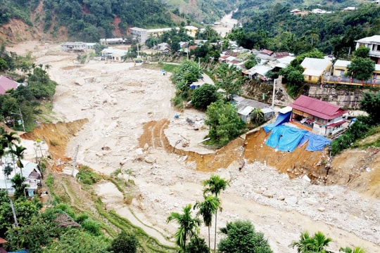 Ứng phó mưa bão