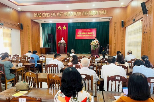 Tam Kỳ bồi dưỡng lý luận chính trị và nghiệp vụ cho cán bộ Mặt trận cơ sở