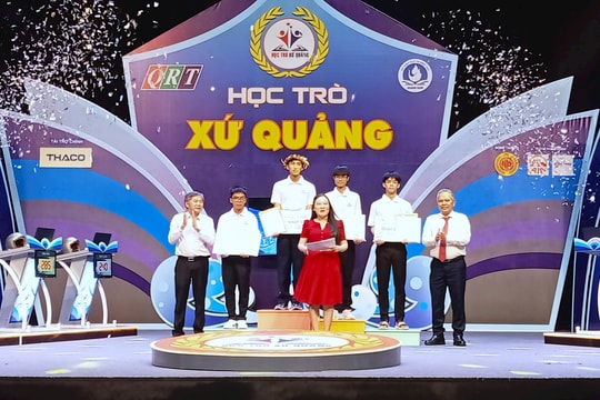 Thí sinh Trường THPT chuyên Nguyễn Bỉnh Khiêm giành quán quân “Học trò xứ Quảng” quý II năm 2024