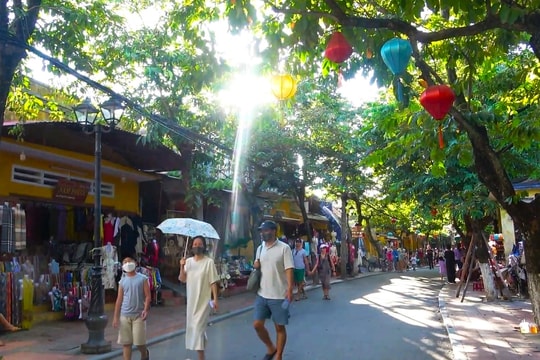 Hội An thử nghiệm xây dựng tuyến phố văn minh trong khu phố cổ