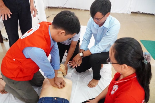 Quảng Nam tập huấn sơ cấp cứu cho tình nguyện viên chữ thập đỏ cấp II