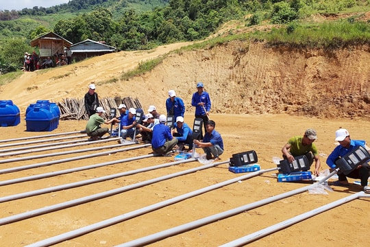 Tuổi trẻ Quảng Nam "Thắp sáng đường quê"