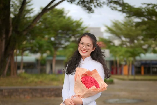 [Podcast] - Chuyện một bạn trẻ mê học văn