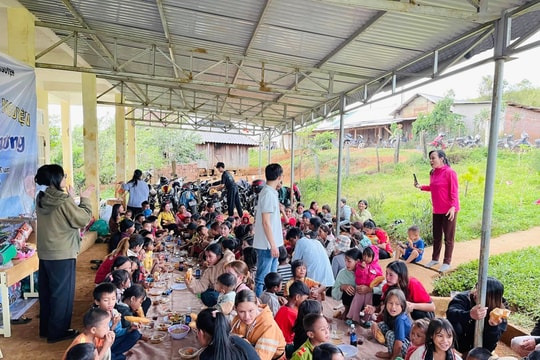 Thiện nguyện “Nụ cười trong sương”