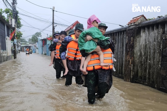 Tập trung ứng phó mưa lớn, ngập nước đô thị