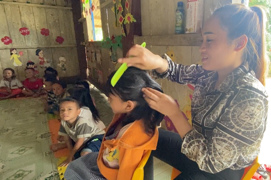 Hun hút giữa mây ngàn