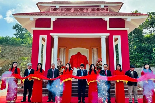 Khánh thành công trình xây dựng, tôn tạo Khu lưu niệm Trường Đảng khu V