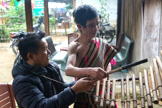 Xã vùng cao Trà Cang bảo tồn văn hóa từ sức dân