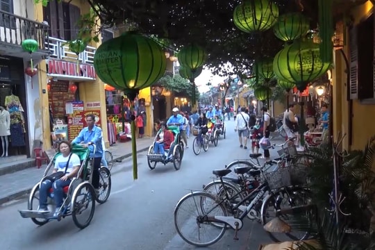 Hội An phổ biến kế hoạch thí điểm tuyến phố văn minh thương mại