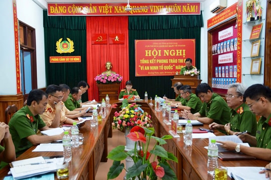 Cụm thi đua Cảnh sát quản lý hành chính về trật tự xã hội tổng kết phong trào thi đua “Vì an ninh Tổ quốc”
