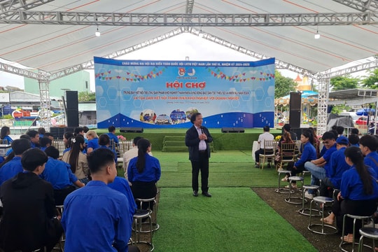 Khai mạc hội chợ sản phẩm khởi nghiệp thanh niên miền núi Quảng Nam