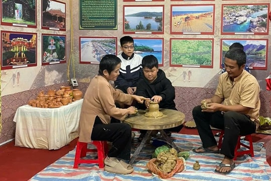 Quảng Nam tham gia triển lãm Sắc màu di sản văn hóa tại tỉnh Nghệ An