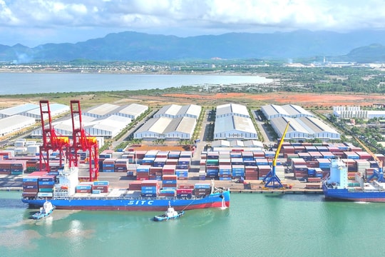 Nghiên cứu giải pháp phát triển dịch vụ logistics tại Quảng Nam