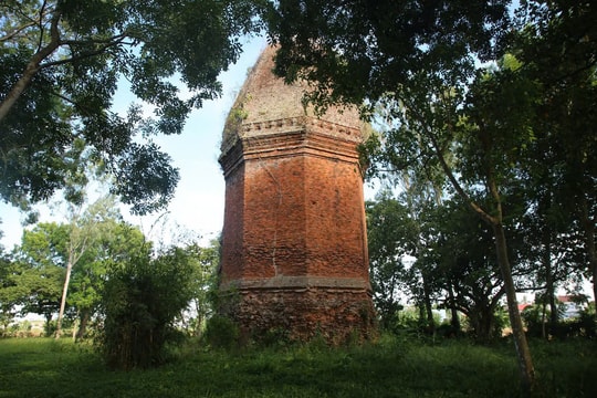 Gần 8,4 tỷ đồng bảo tồn, tu bổ, phục hồi di tích tháp Chăm Bằng An