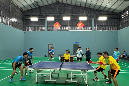 Khai mạc vòng loại giải thể thao chào mừng kỷ niệm ngày thành lập Quân đội nhân dân Việt Nam