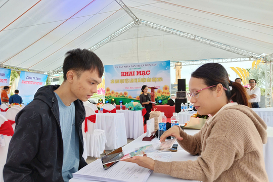 Điện Bàn kết nối cung - cầu lao động qua phiên giao dịch việc làm