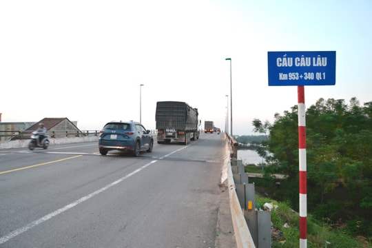 Phân luồng sửa chữa cầu Câu Lâu mới: Bắt đầu 12 giờ ngày 23/12/2024