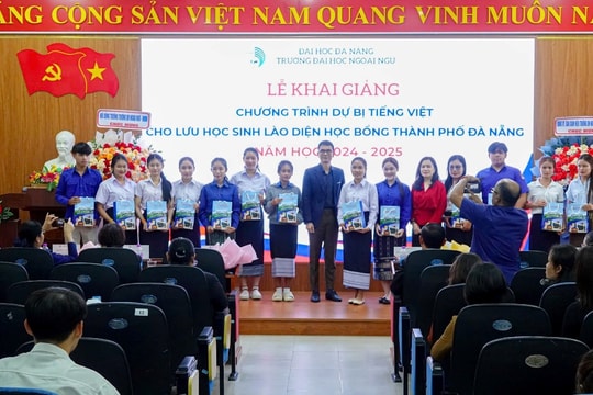 Khai giảng chương trình dự bị tiếng Việt cho Lưu học sinh Lào diện học bổng