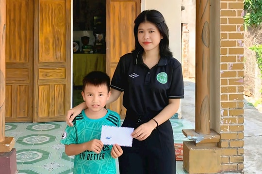 Nữ sinh Duy Xuyên đam mê thiện nguyện