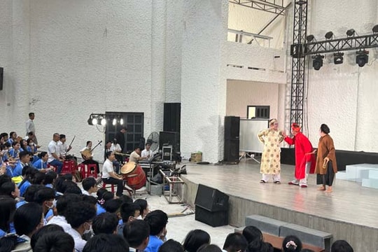 Nuôi dưỡng tình yêu nghệ thuật từ học đường