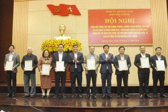 Quảng Nam khen thưởng 10 tập thể, 26 cá nhân đạt giải Cuộc thi tìm hiểu cuốn sách của cố Tổng Bí thư Nguyễn Phú Trọng